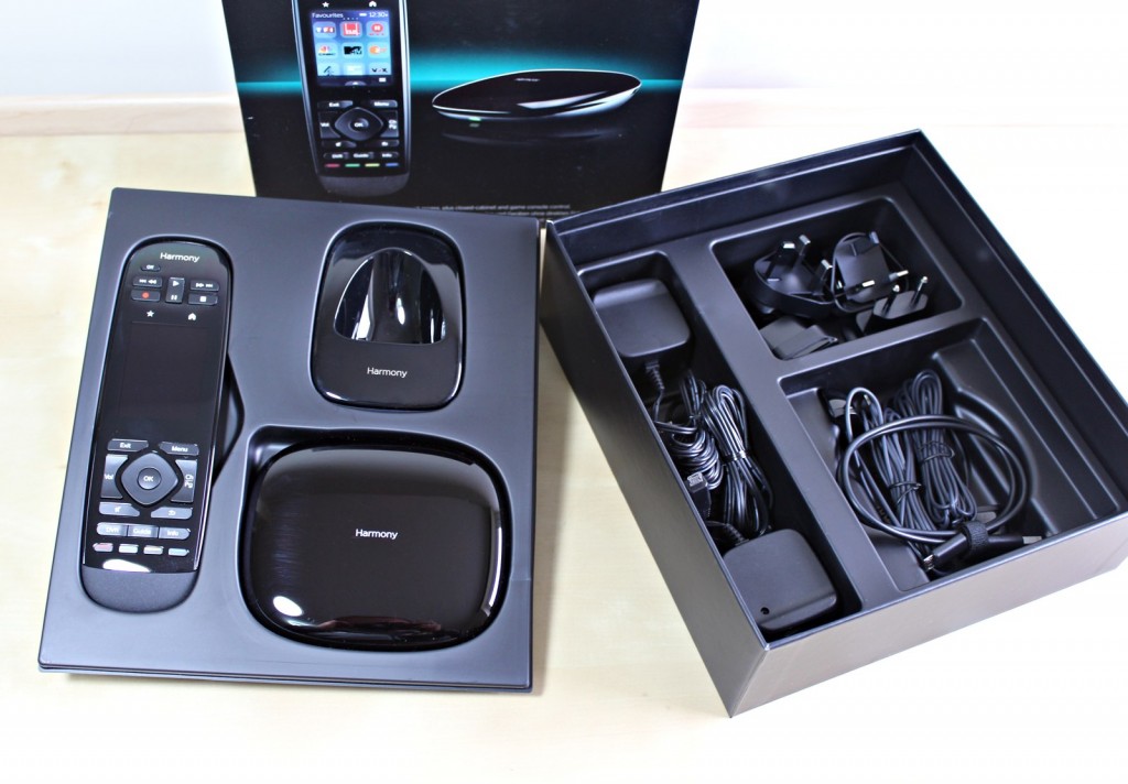 Logitech Harmony Ultimate in the box